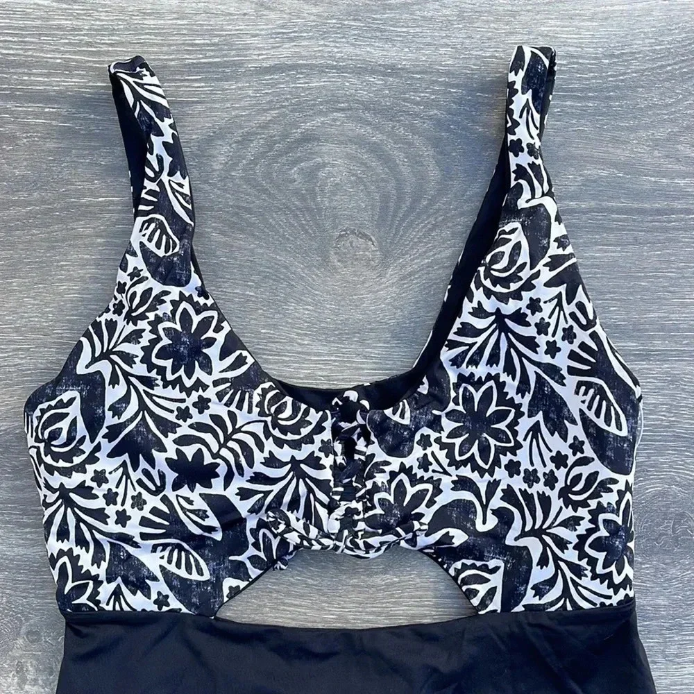 Prana Ruby Beach One Piece, flora fauna - Picture 6 of 12